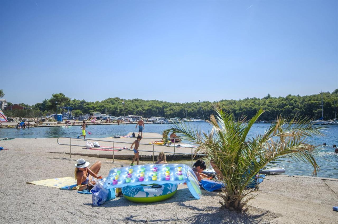 Apartments Garoful Tribalj Zewnętrze zdjęcie