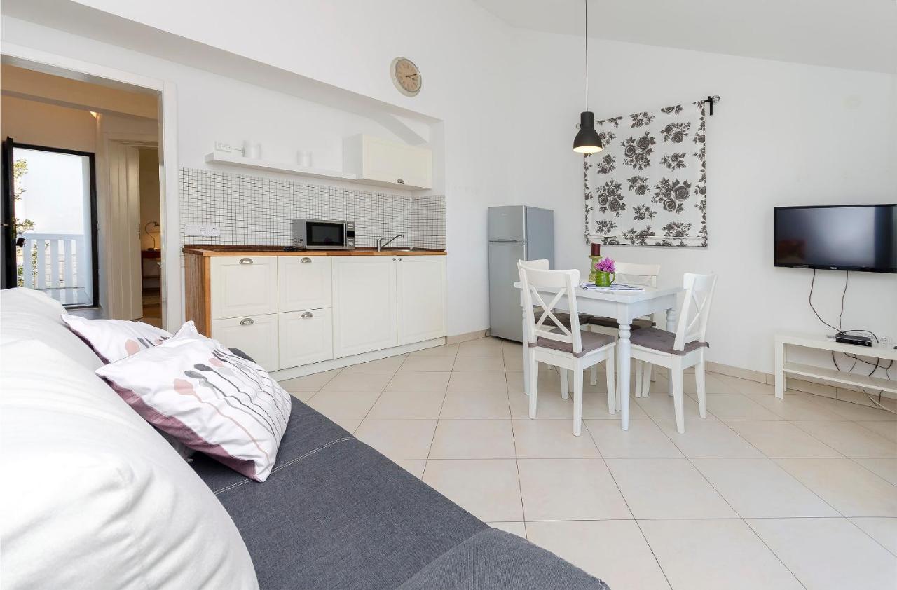 Apartments Garoful Tribalj Zewnętrze zdjęcie