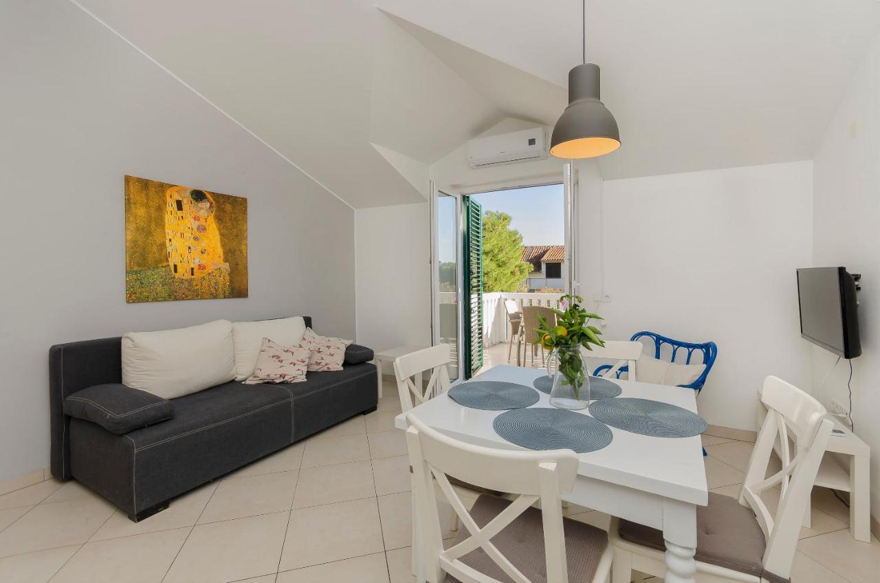 Apartments Garoful Tribalj Zewnętrze zdjęcie