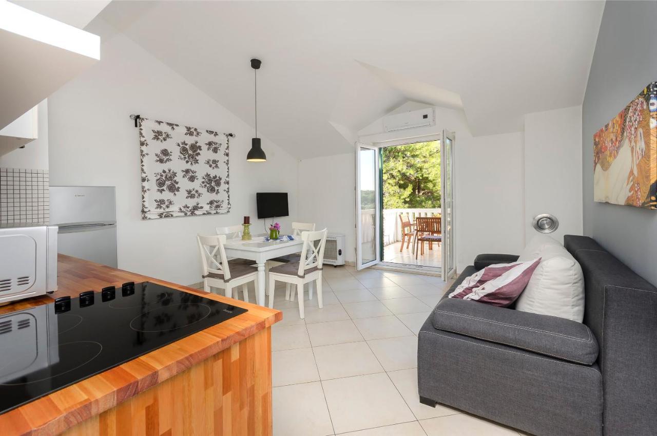 Apartments Garoful Tribalj Zewnętrze zdjęcie
