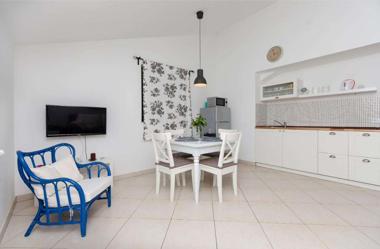 Apartments Garoful Tribalj Zewnętrze zdjęcie